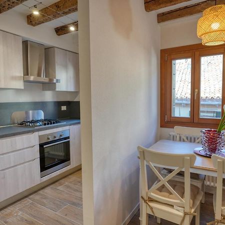 Ecco Suites Apartments 베니스 외부 사진