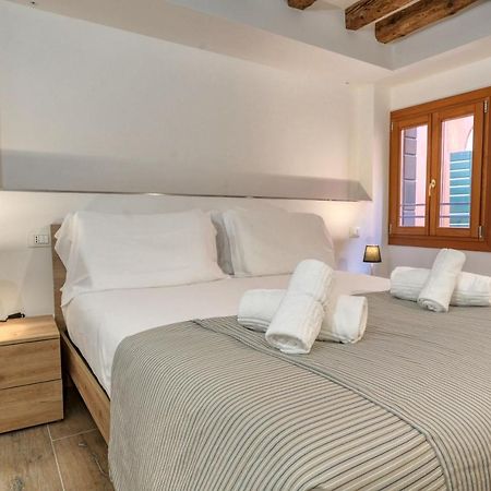 Ecco Suites Apartments 베니스 외부 사진