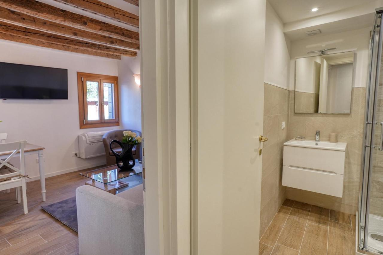 Ecco Suites Apartments 베니스 외부 사진