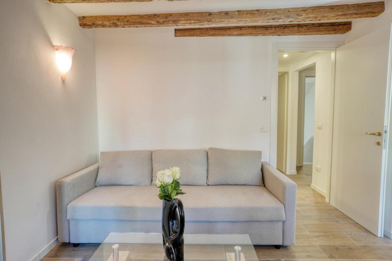 Ecco Suites Apartments 베니스 외부 사진