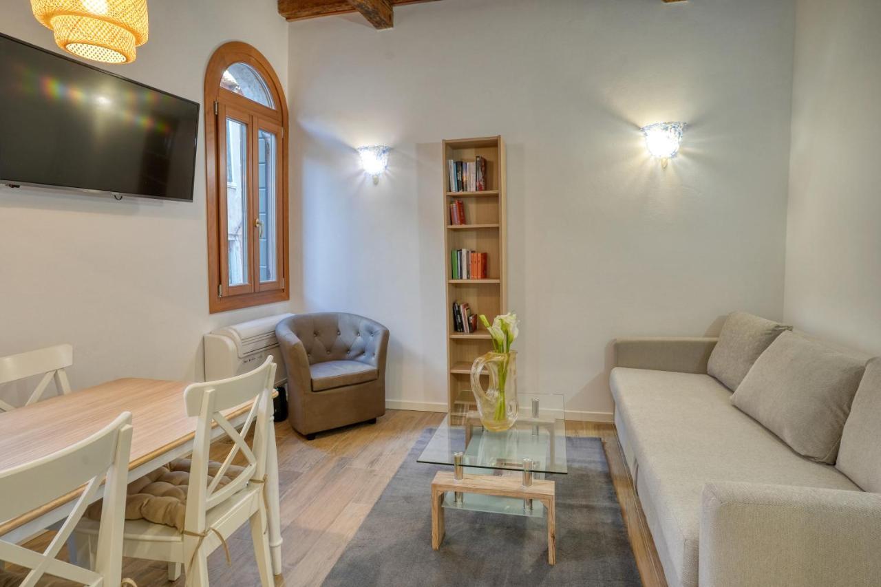 Ecco Suites Apartments 베니스 외부 사진