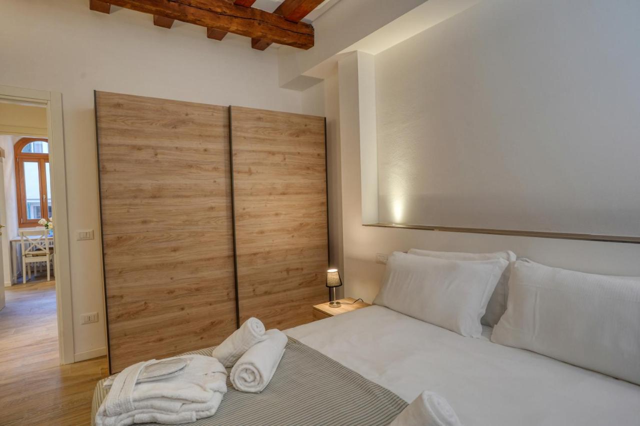 Ecco Suites Apartments 베니스 외부 사진