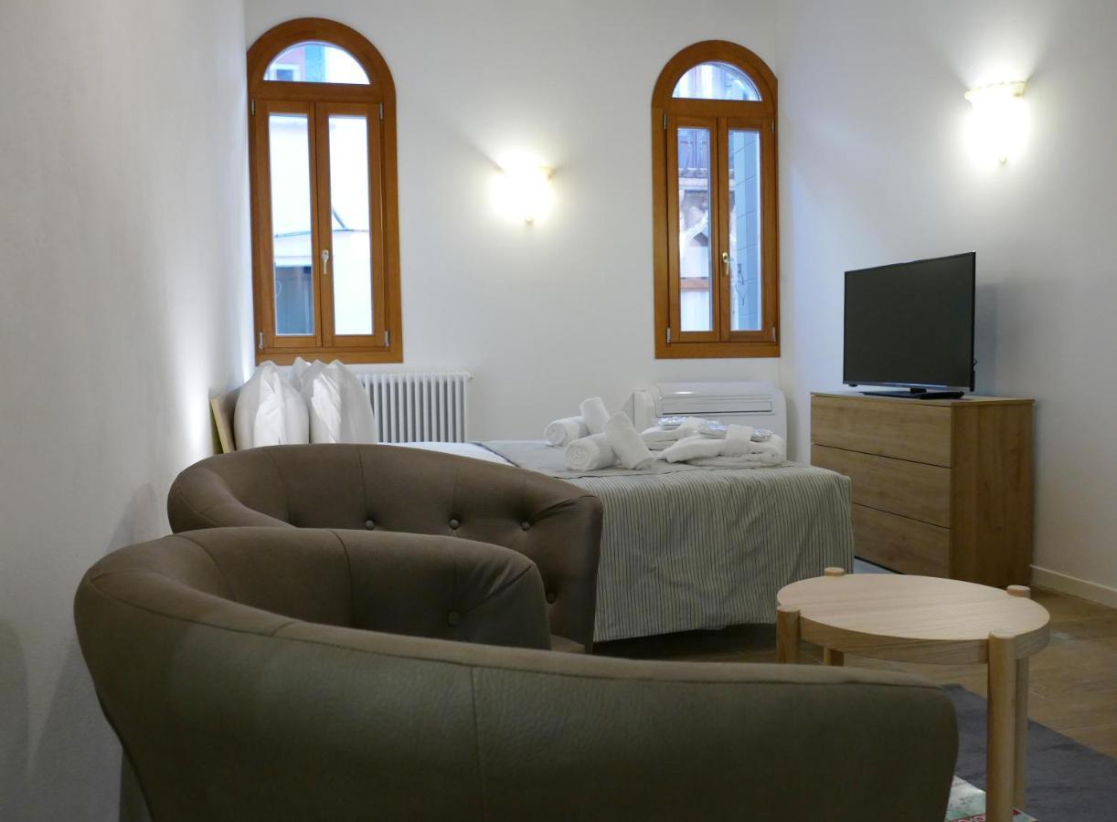 Ecco Suites Apartments 베니스 외부 사진