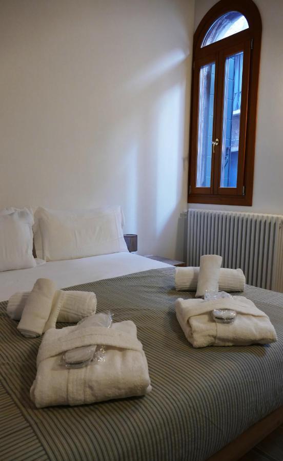 Ecco Suites Apartments 베니스 외부 사진